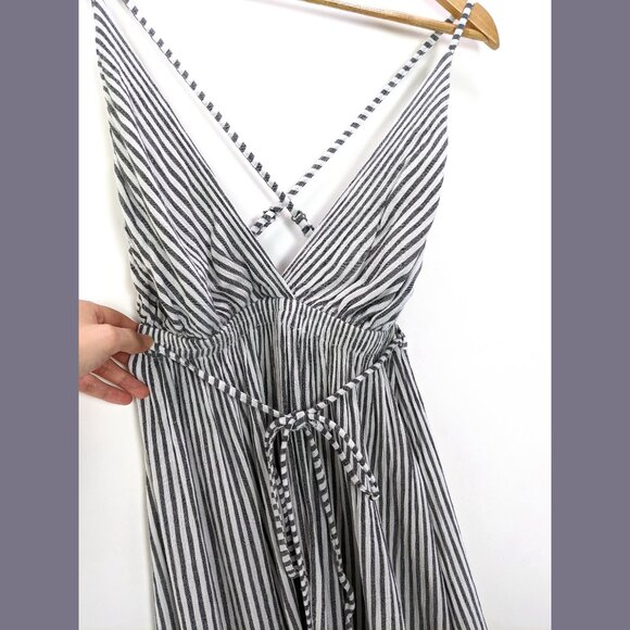 Elan Size S Womens Strappy Open Back Black and White Striped Fit and Flare Dress - Picture 3 of 8